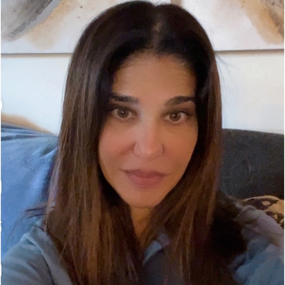 Meet your Posher, Amber - Picture 1 of 1